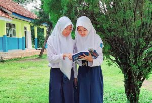 Menumbuhkan minat baca SMP