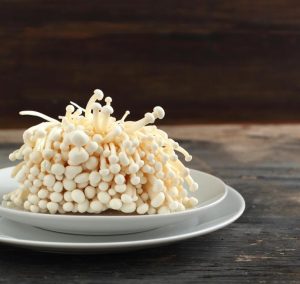 Keripik Jamur Enoki Vacuum: Inovasi Camilan Renyah Bernutrisi