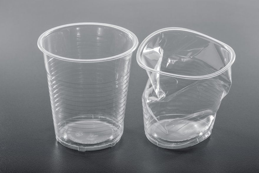 Manfaat Gelas Plastik Bekas