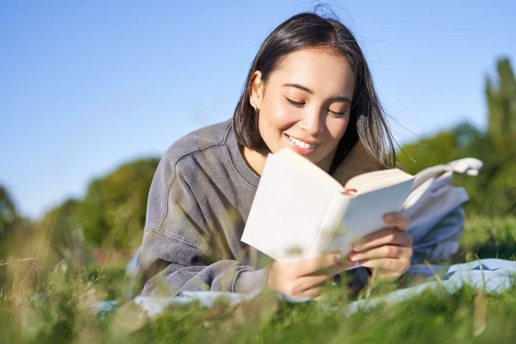 membaca buku setiap hari